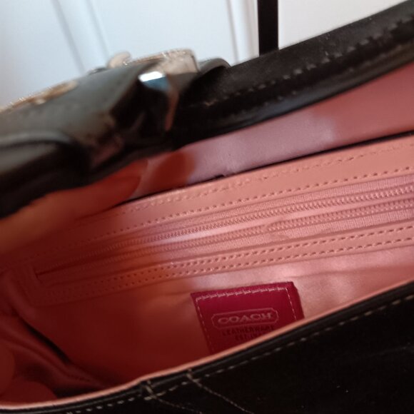 Coach mini black bag  Soho with rhinestone buckle, tag and heart charm - Picture 9 of 11